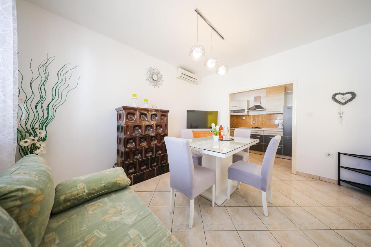 Zvjezdana Apartment Petrcane